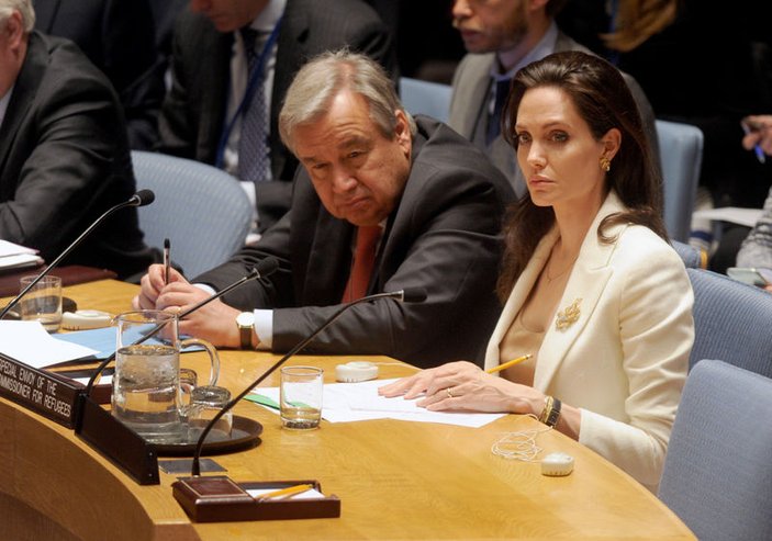 Angelina Jolie'den Suriye çağrısı