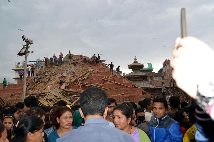 Nepal'den gelen Türk turistler deprem dehşetini görüntüledi