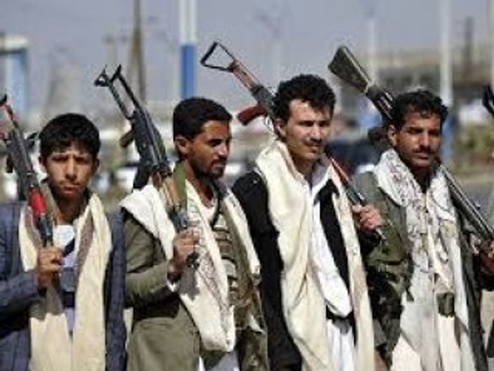 Yemen'de Husiler Sana'ya askeri yığınak yapıyor