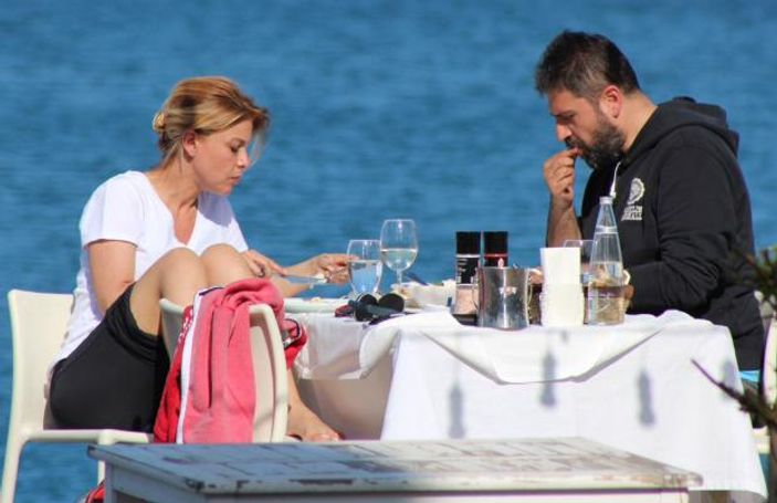 Gülben Ergen paçaları sıvadı