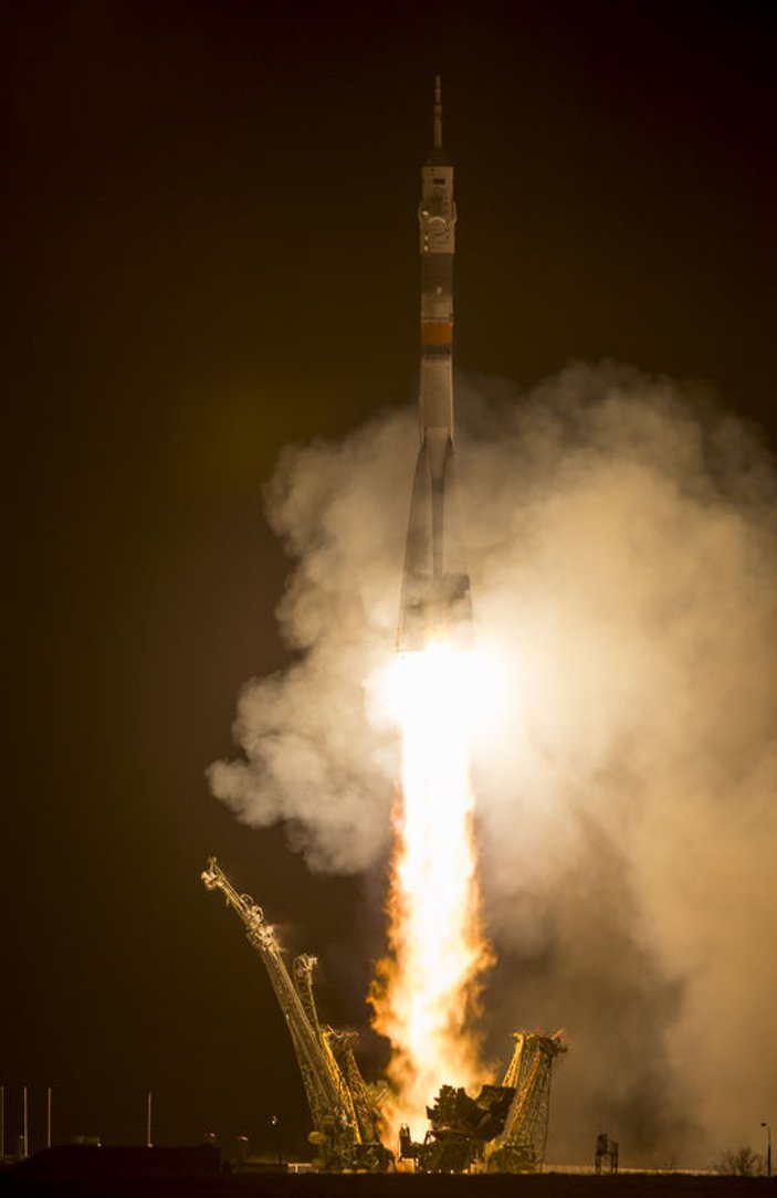 Rus uzay aracı yörüngeden çıktı