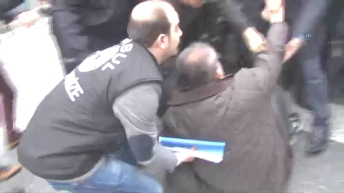 Mahmut Tanal Beşiktaş'ta polisle tartıştı