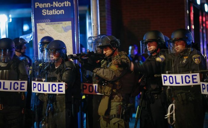 Amerika'da polis şiddetine protesto