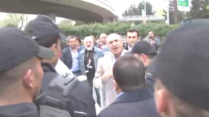 Mahmut Tanal Beşiktaş'ta polisle tartıştı