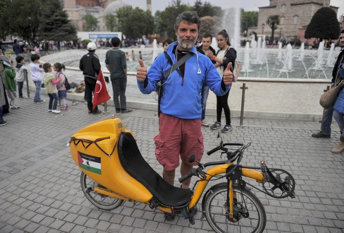 İtalyan bisikletçi Filistin için Kudüs'e pedal çeviriyor