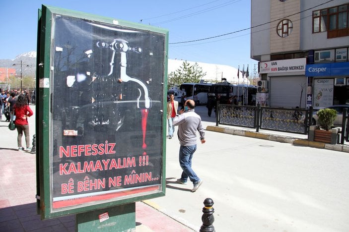 Kanlı musluk billboard reklamları mahkeme kararıyla kaldırıldı