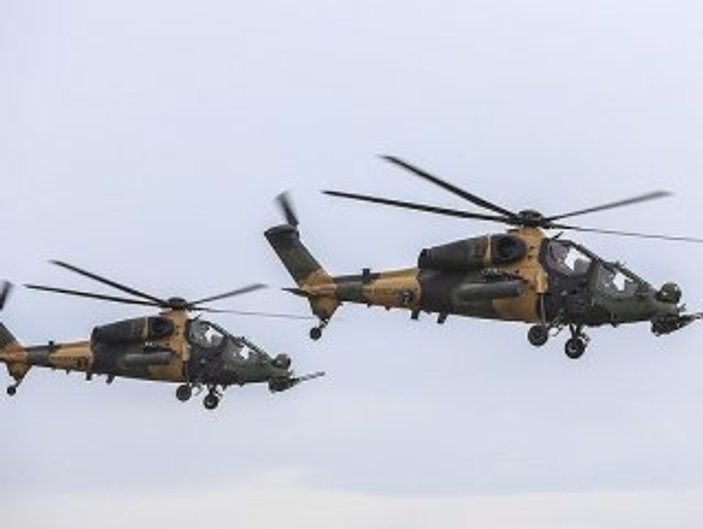 Pakistan'da helikopter düştü: Altı ölü