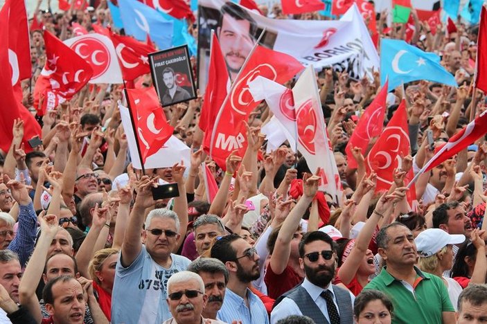 İzmir'deki MHP mitinginde boş yer kalmadı