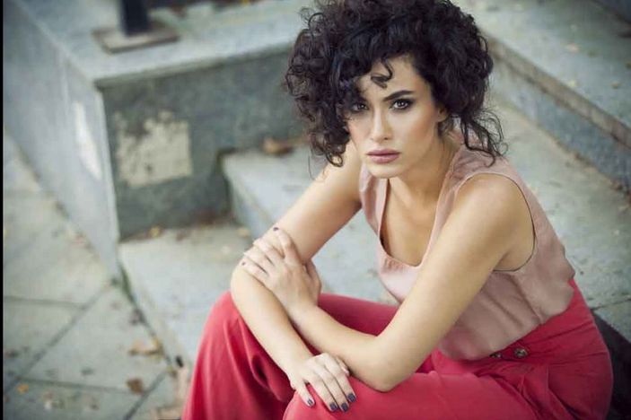 Hande Doğandemir: Karizması olan kadın güzeldir