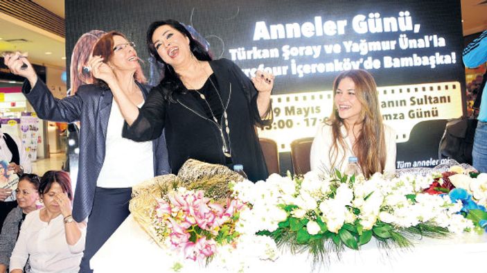 Türkan çaldı Sultan oynadı