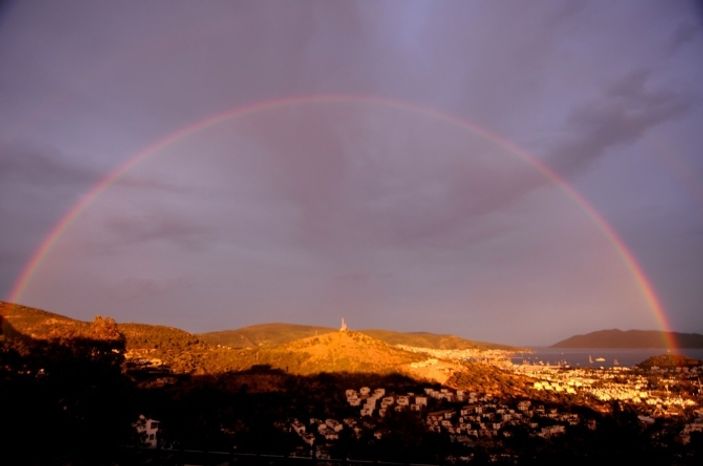 Bodrum’da gökkuşağı şöleni
