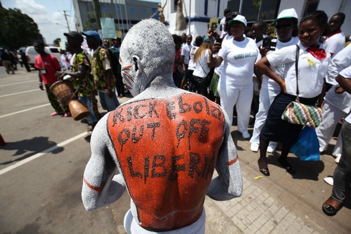 Liberya eboladan kurtuluşu kutladı