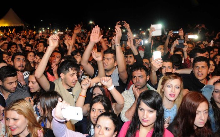 Gülşen Gaziantep'te konser verdi