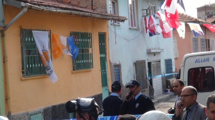 Ak Parti ve CHP'li komşuların bayrak asma kavgası
