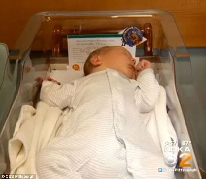 ABD'de 6 kilo doğan bebek doktorları şaşırttı