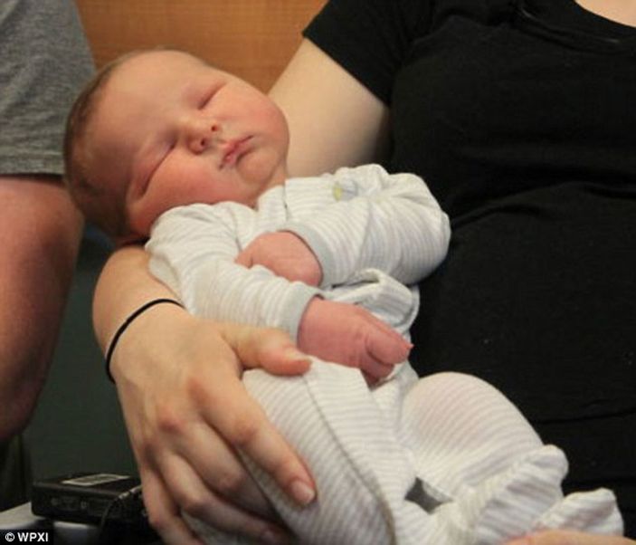 ABD'de 6 kilo doğan bebek doktorları şaşırttı