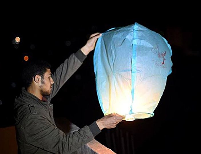 Gazze'de dönüş balonları gökyüzüne bırakıldı