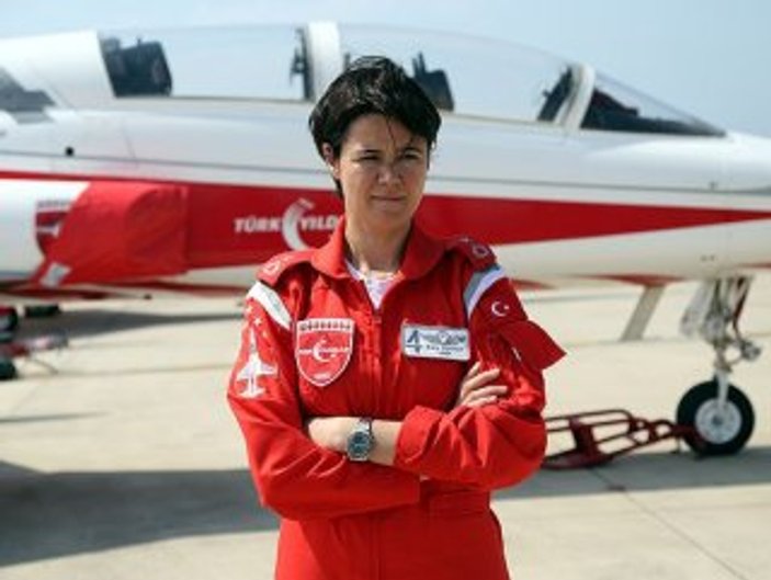 kadın pilot