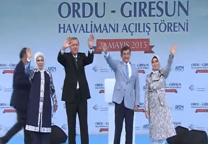 Erdoğan ve Davutoğlu Ordu-Giresun havalimanı açılışına katıldı