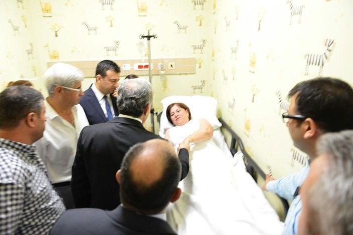 CHP Adana milletvekili adayı dizlerinden vuruldu