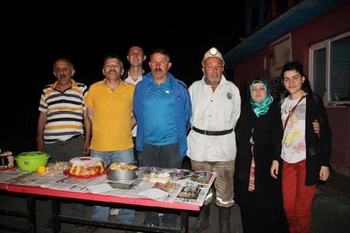 Zonguldak maden ocağında yaş günü sürprizi