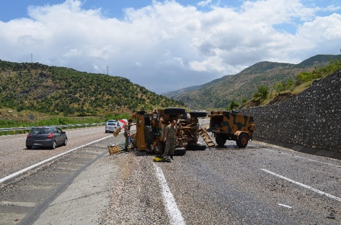 Adıyaman'da zırhlı araç devrildi: 4 yaralı