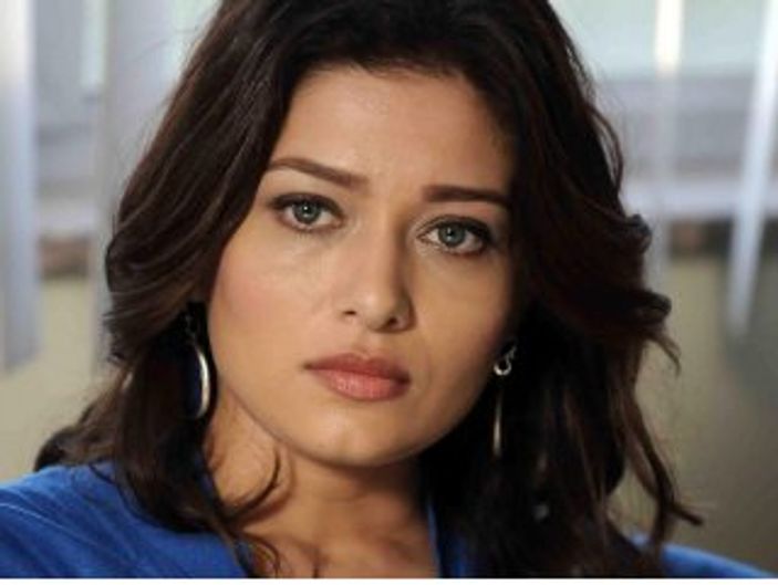 Nurgül Yeşilçay makyajsız görüntüsüyle şaşırttı