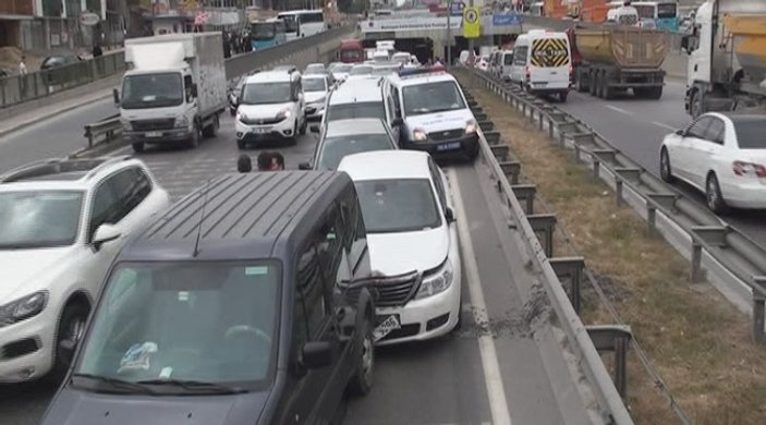 İstanbul'da 11 araç birbirine girdi