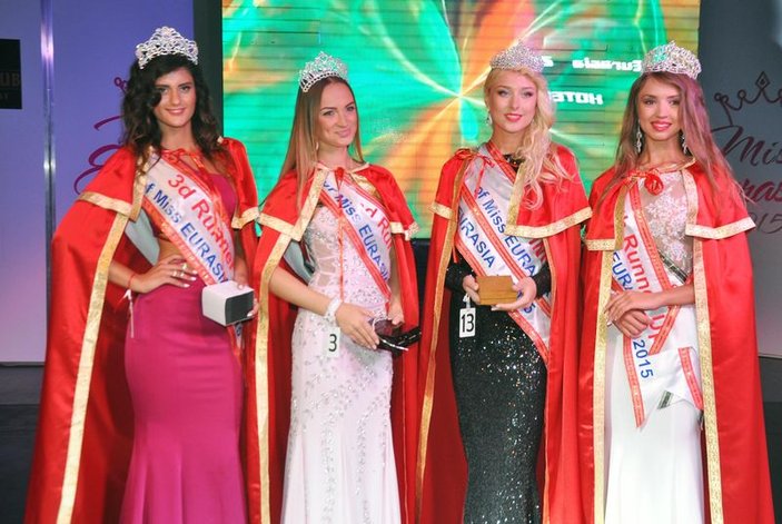 Miss Eurasia Yarışması'nın birincisi Yulia Zgrebnova