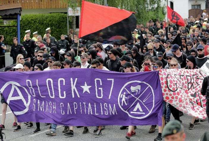 Almanya'da G7 Zirvesi protestolarında ülke karıştı