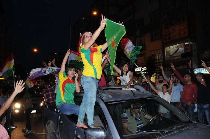Diyarbakır'da PKK bayraklı HDP sevinci