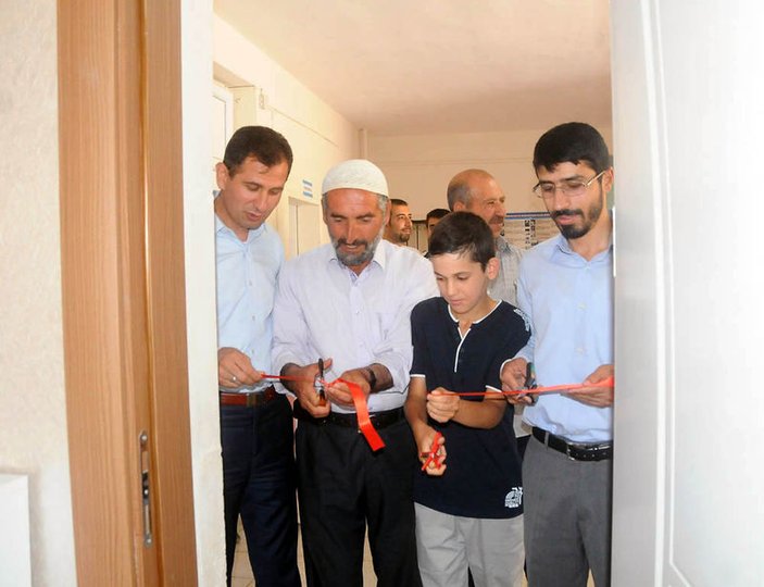 Mardin'de 7'inci sınıf öğrencisi okula mescit yaptırdı