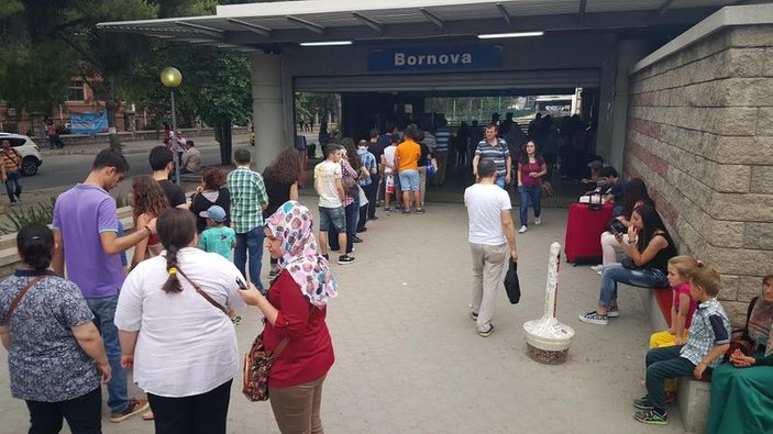 İzmir'de ulaşım sorunu devam ediyor