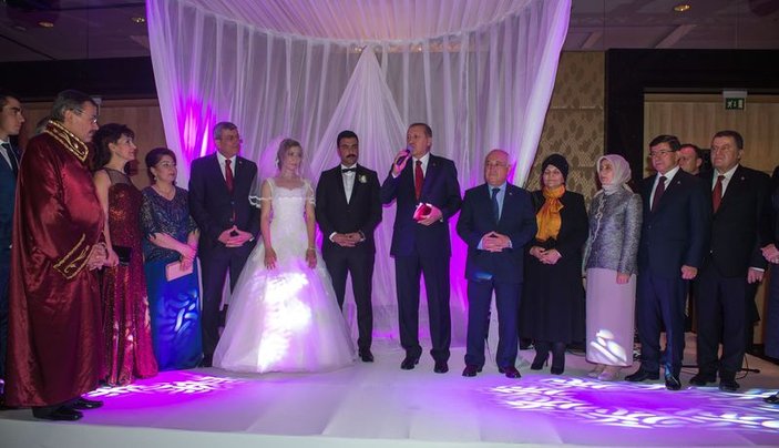 Cumhurbaşkanı Erdoğan nikah şahidi oldu