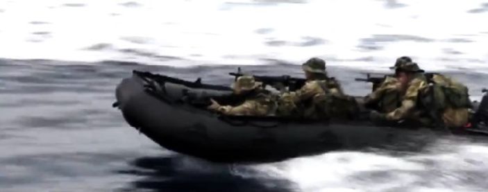 SAT komandolarından nefes kesen tatbikat görüntüleri