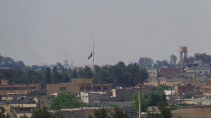 IŞİD akaryakıt istasyonunu patlatıp Tel Abyad'dan çekildi