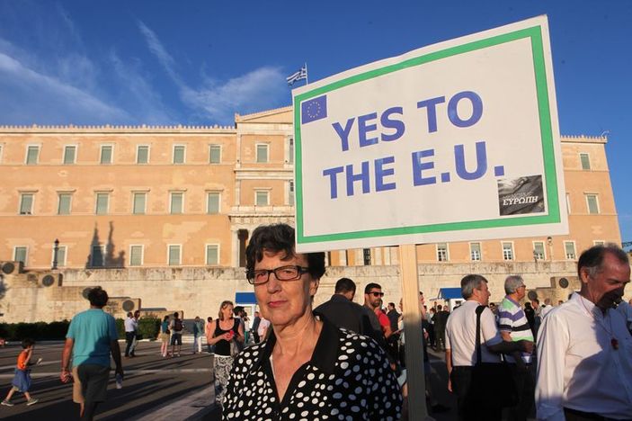 Yunanistan'da Avrupa Birliği yanlısı gösteri