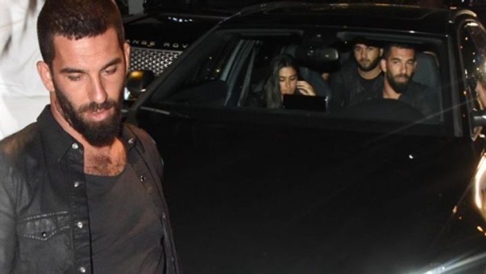 Arda Turan'dan kardeşine lüks araba