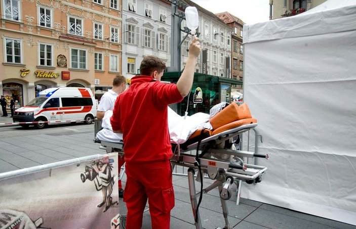 Avusturya'da sürücü dehşeti: 3 ölü 34 yaralı