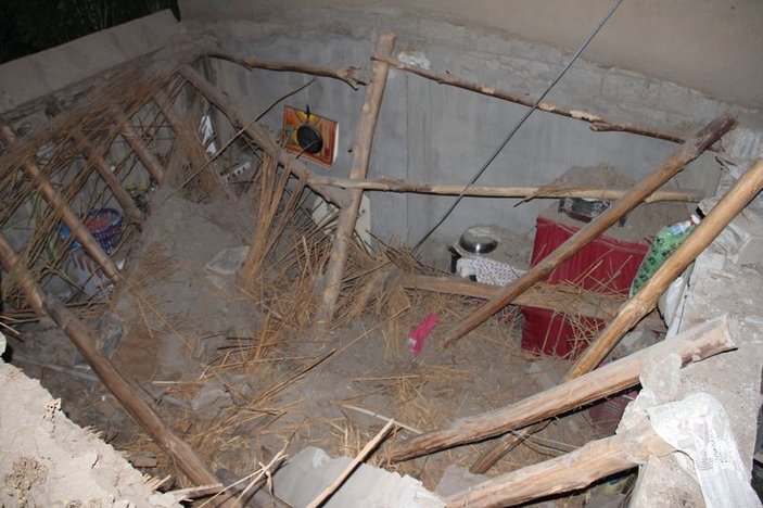 Iğdır'da kerpiç ev çöktü: 3 yaralı