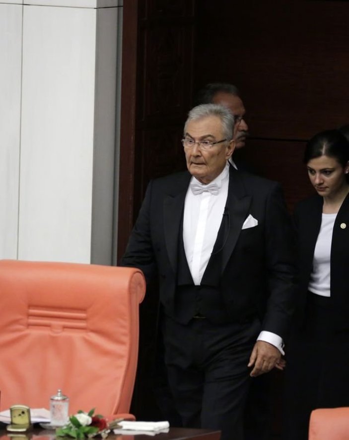 Deniz Baykal açılış konuşmasını yaptı