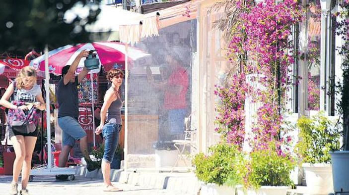 Sanem Çelik ticarete atıldı