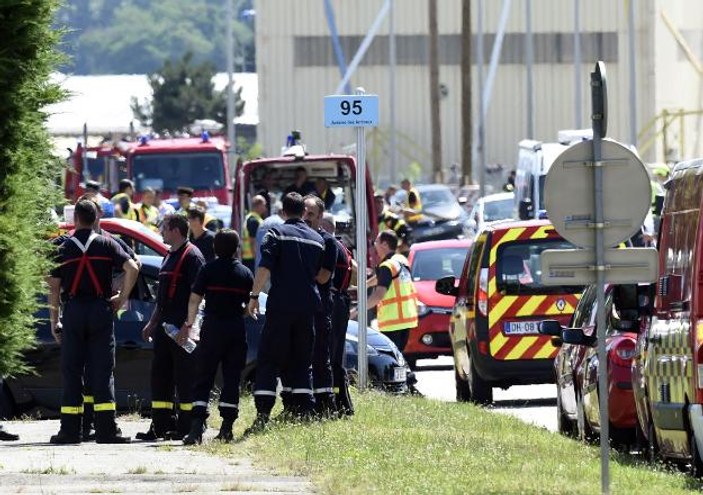 Fransa'da doğalgaz fabrikasına saldırı