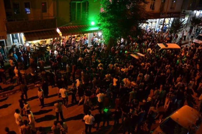 Edirne'de sapık sanılan iki kişiyi yüzlerce kişi kovaladı
