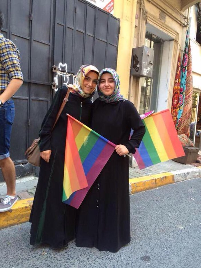 Cemaatçi ablalar LGBT yürüyüşündeydi