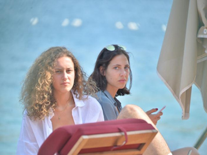Zehra Çilingiroğlu Bodrum'da tatilde