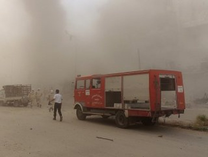 Suriye ordusu iftarda varil bombasıyla vurdu