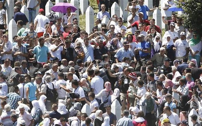 Sırbistan Başbakanı Aleksandar Vucic saldırıya uğradı