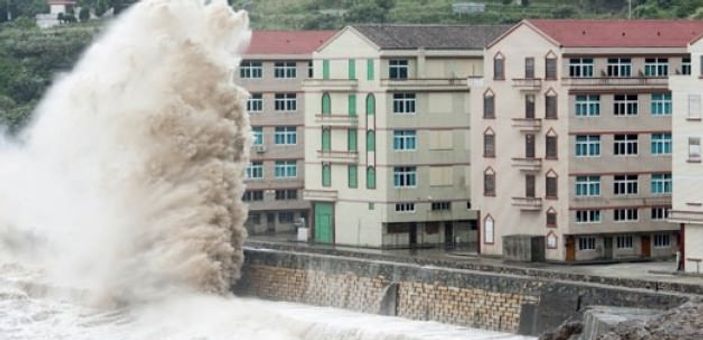 Chan-hom tayfunu Çin'i ve Japonya'yı vurdu