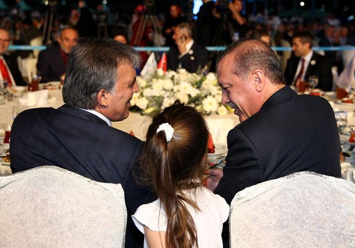 Erdoğan ile Gül Dostluk Derneği iftarında buluştu